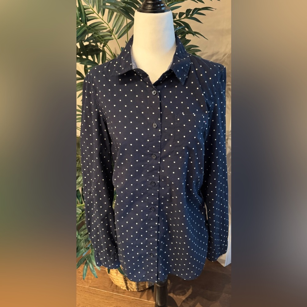 Tommy Hilfiger Polka Dot Button Down shirt